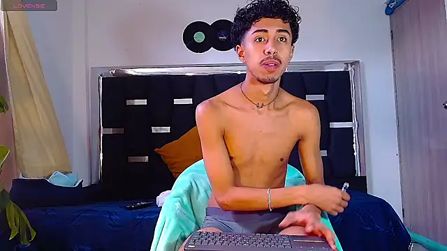 RyanRizzo online show from 02.12.25