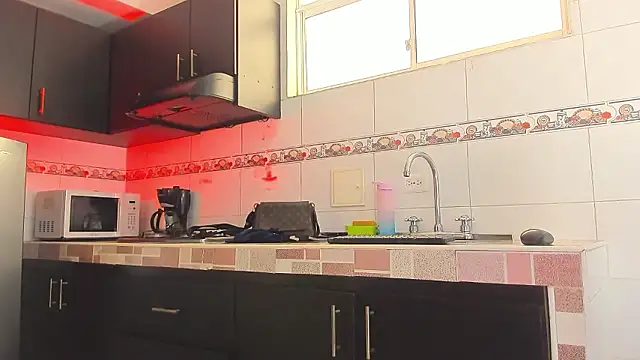 Emma-evans online show from 01.10.26