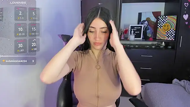 Snapshot of Emilytafur chatting on 01.13.25 Emilytafur online show from 01.13.25