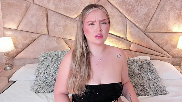 Snapshot of GaiaBaker chatting on 03.14.25 GaiaBaker online show from 03.14.25