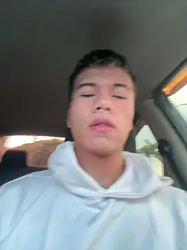 Logan smith1 online show from 03.21.25