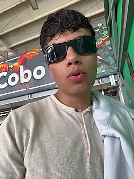 Logan smith1 online show from 11.12.25