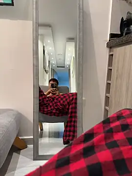 Logan smith1 online show from 04.09.26