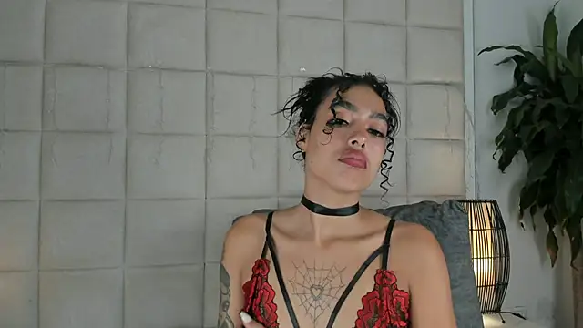 Nia Bunny online show from 01.08.25