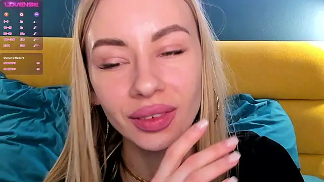 Snapshot of Diana_Garrett chatting on 01.25.25 Diana Garrett online show from 01.25.25