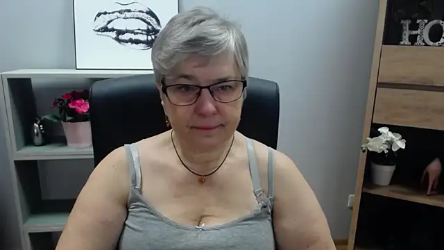 IrisDream online show from 01.17.25