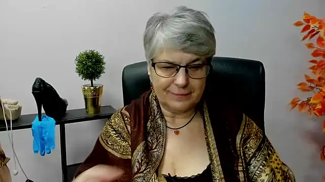 IrisDream online show from 01.30.25