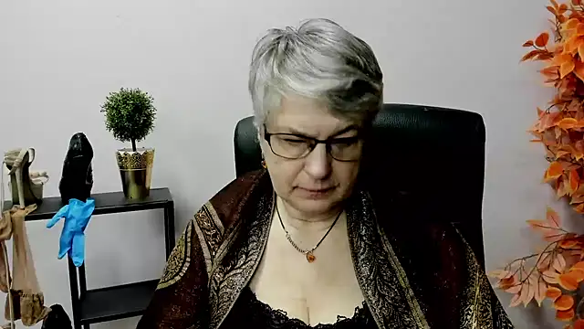 IrisDream online show from 02.12.25