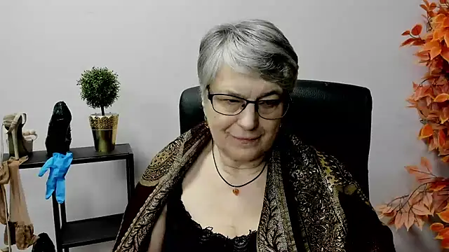 IrisDream online show from 02.12.25