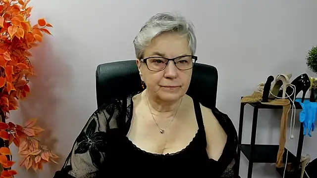 IrisDream online show from 10.27.25