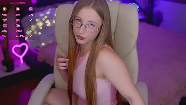 SilverrMoon online show from 11.24.25