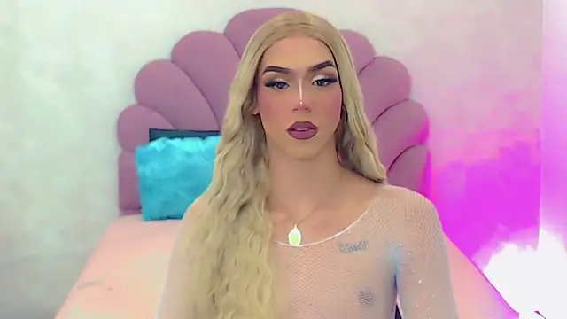 Snapshot of briana_sex32 chatting on 02.15.25 briana sex32 online show from 02.15.25