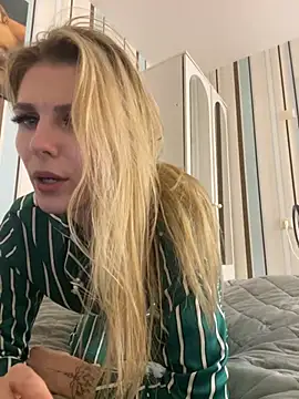 Snapshot of Liya_my chatting on 01.15.25 Liya my online show from 01.15.25