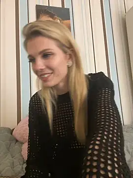 Snapshot of Liya_my chatting on 03.15.25 Liya my online show from 03.15.25