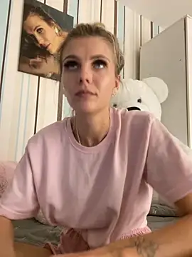 Snapshot of Liya_my chatting on 09.09.25 Liya my online show from 09.09.25