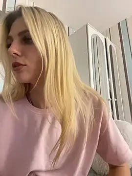 Snapshot of Liya_my chatting on 09.22.25 Liya my online show from 09.22.25