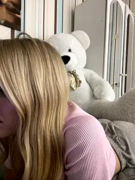 Snapshot of Liya_my chatting on 10.07.25 Liya my online show from 10.07.25