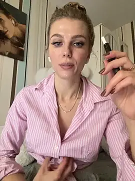 Snapshot of Liya_my chatting on 10.09.25 Liya my online show from 10.09.25