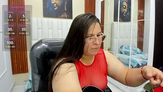 Snapshot of katty_femdom chatting on 07.10.26 katty femdom online show from 07.10.26