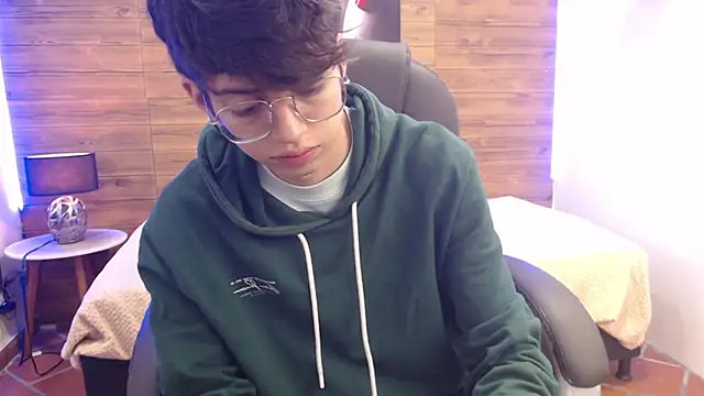 Snapshot of jhoellx chatting on 02.26.25 jhoellx online show from 02.26.25