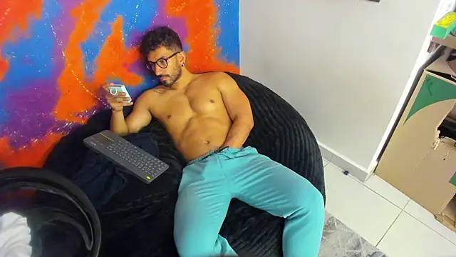 leondevereda online show from 10.18.25