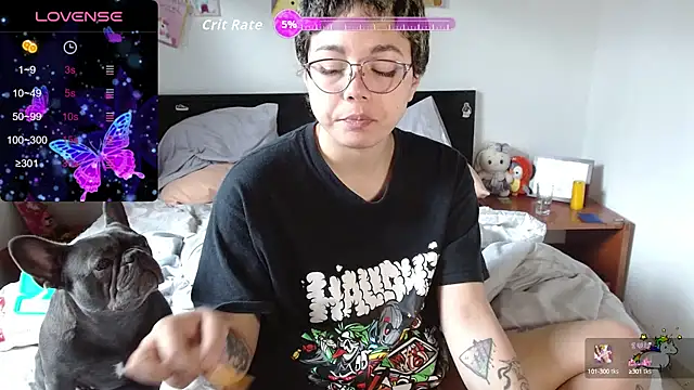 TRIXIE TANG28 online show from 09.14.25