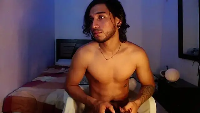 Snapshot of maxximus_100 chatting on 01.31.25 maxximus 100 online show from 01.31.25