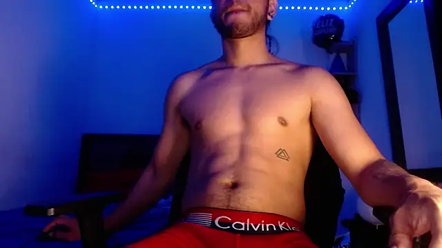 Snapshot of maxximus_100 chatting on 02.21.25 maxximus 100 online show from 02.21.25