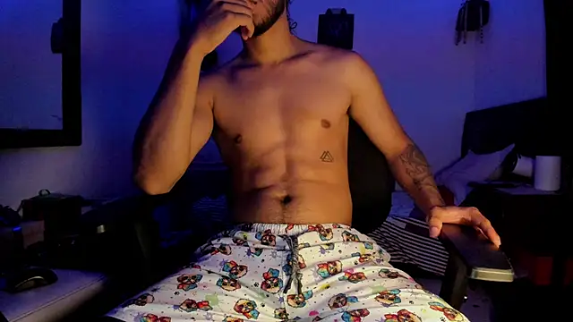 Snapshot of maxximus_100 chatting on 03.12.25 maxximus 100 online show from 03.12.25