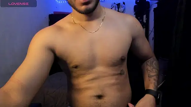 Snapshot of maxximus_100 chatting on 11.12.25 maxximus 100 online show from 11.12.25