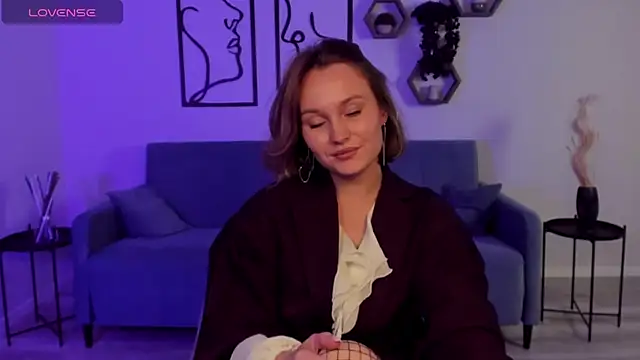 BritnieCute online show from 09.29.25