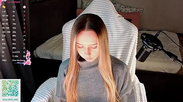 HollisBeckett online show from 02.17.26