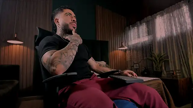 LeoSalvatore  online show from 01.27.25