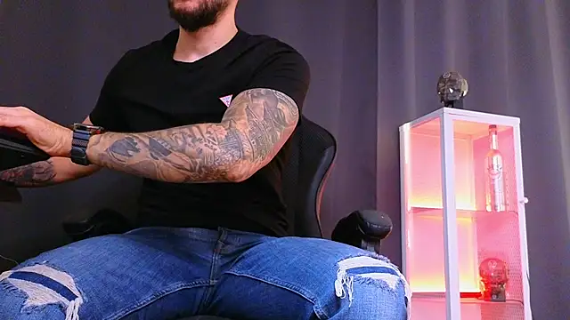 MightyAaron66 online show from 02.24.25