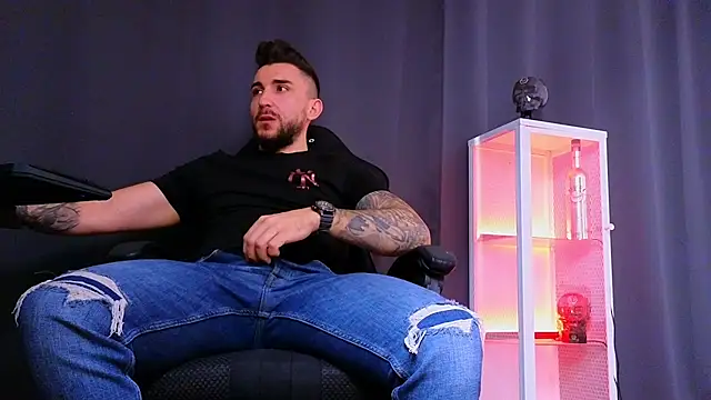 MightyAaron66 online show from 02.25.25