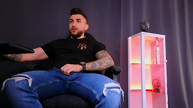 MightyAaron66 online show from 02.26.25