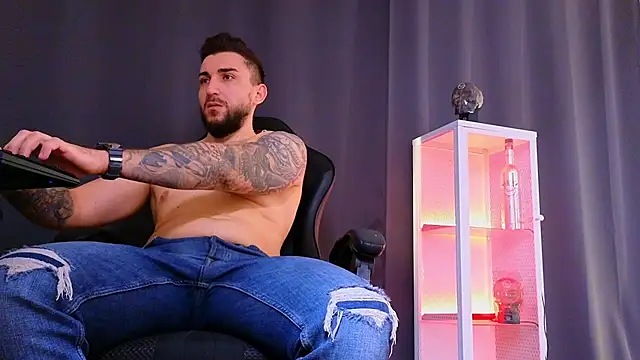 MightyAaron66 online show from 03.10.25