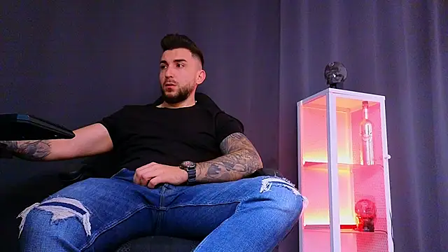 MightyAaron66 online show from 03.12.25