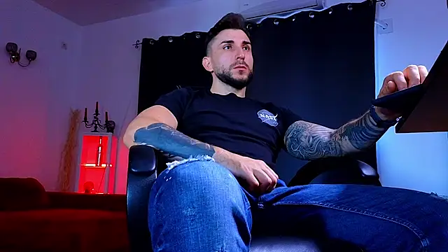 MightyAaron66 online show from 09.16.25