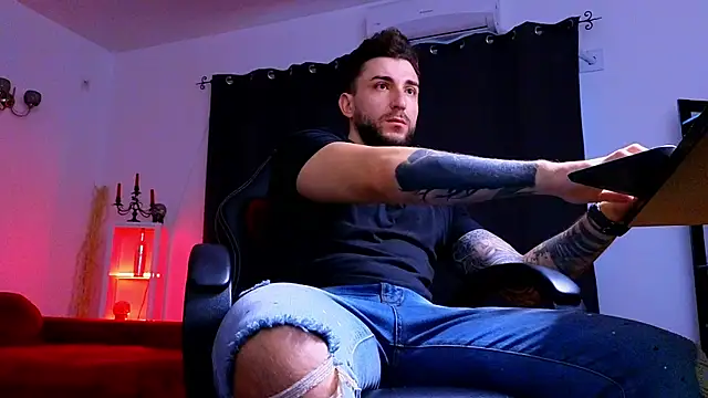 MightyAaron66 online show from 10.23.25