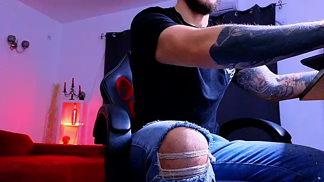 MightyAaron66 online show from 11.17.25