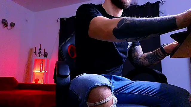 MightyAaron66 online show from 12.02.25