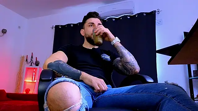 MightyAaron66 online show from 06.01.26