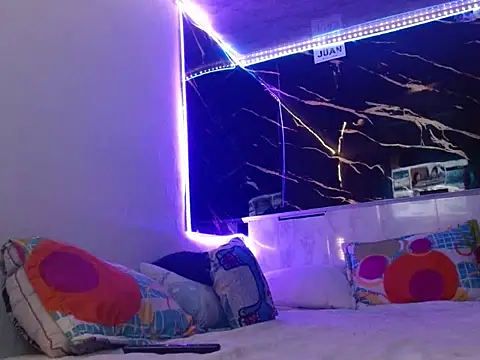 couplehot7777 online show from 04.15.26