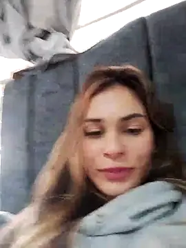 cuteluci  online show from 02.19.25