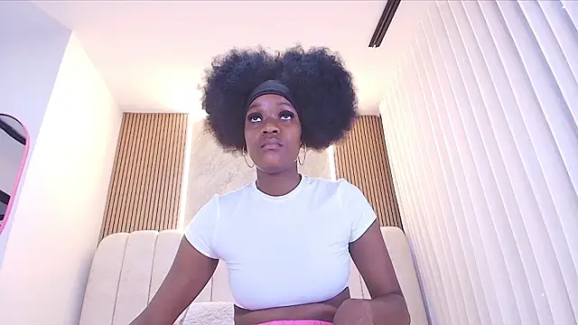 kata hazel online show from 03.24.26