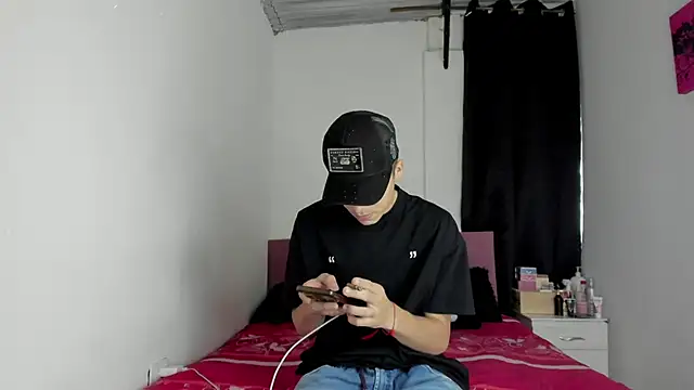 HeellBoy  online show from 03.18.26