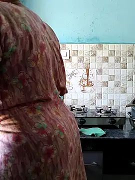 Snapshot of samitasharma chatting on 03.11.26 samitasharma online show from 03.11.26