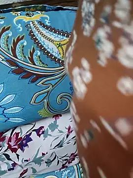 Snapshot of samitasharma chatting on 04.04.26 samitasharma online show from 04.04.26