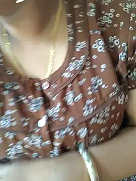 Snapshot of samitasharma chatting on 04.05.26 samitasharma online show from 04.05.26